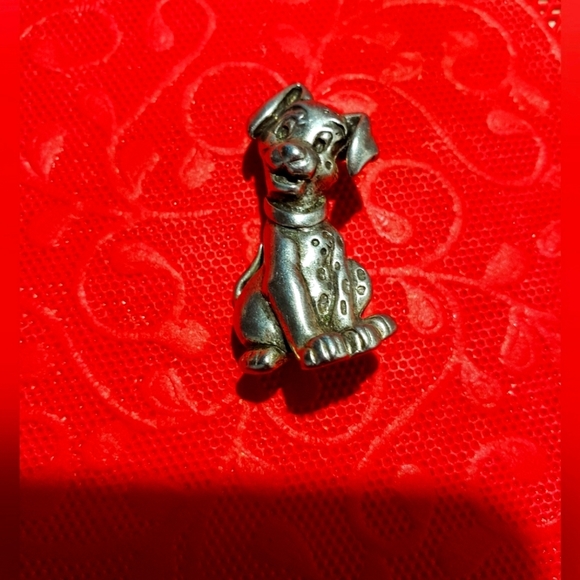Jewelry - Dalmatian pewter brooch
